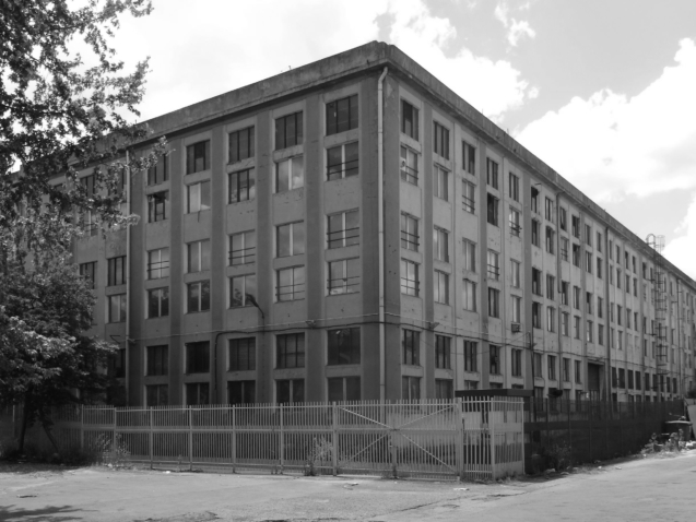 Przedwojenny budynek Fabryki Broni, fot. P. Puton