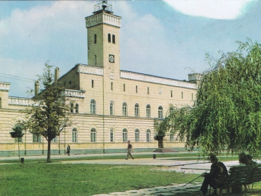 Widok Ratusza na pocztówce z okresu PRL (5)