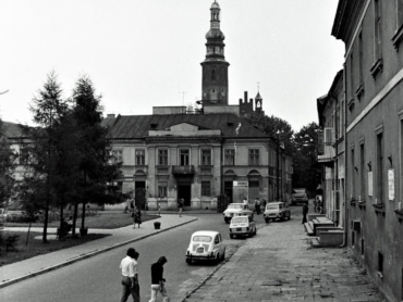 Kamienica Deskurów na fot. Jerzego Szepetowskiego z lat 70. XX w.