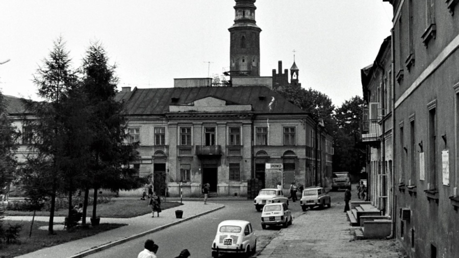 Kamienica Deskurów na fot. Jerzego Szepetowskiego z lat 70. XX w.