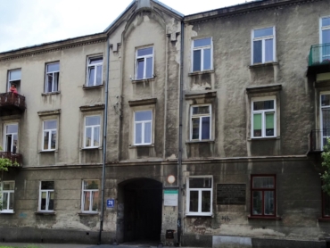 Fragment elewacji kamienicy przy Niedziałkowskiego 26. Fot. P. Puton, 2016